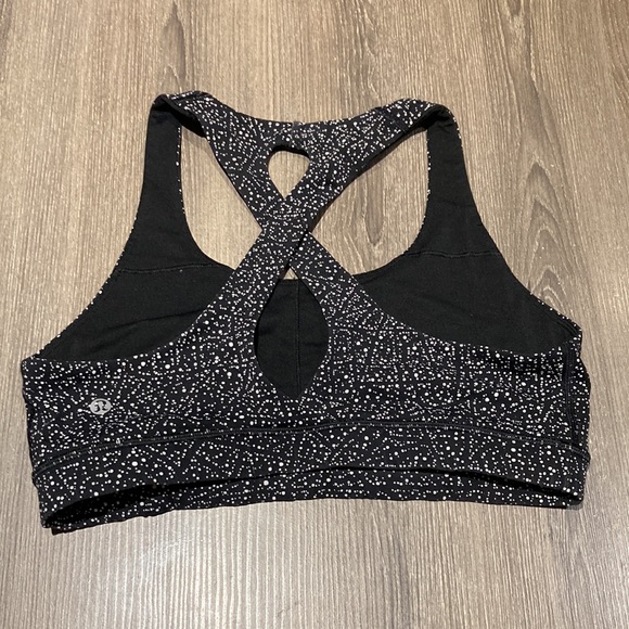 Size 10 Lululemon Black and White Dots Sports Bra - Picture 2 of 4